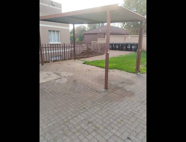 3 BEDROOM APARTMENT FOR SALE IN PRIMROSE